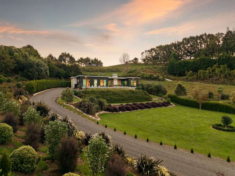 6 Tiwarawara Lane Pirongia_30