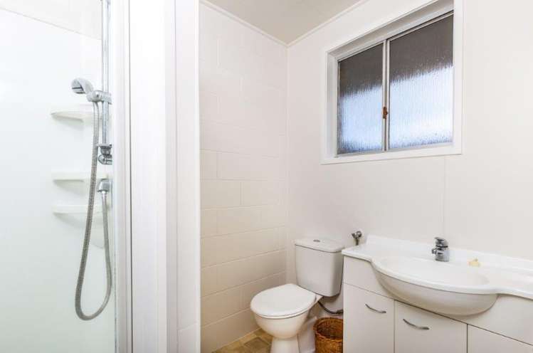 2/42 Heathcote Street Taupo_12