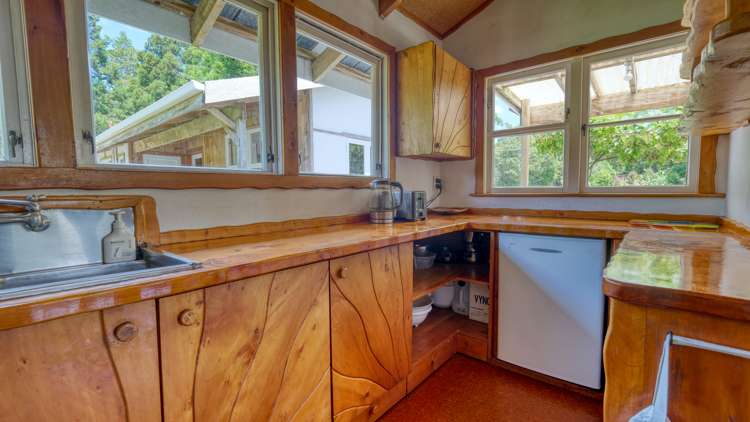 605 Takahue Road Takahue_11