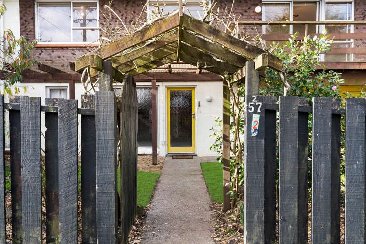 2/57 Moana Avenue One Tree Hill_12