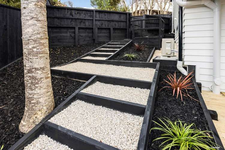 23a Kingshaven Close Mount Roskill_17