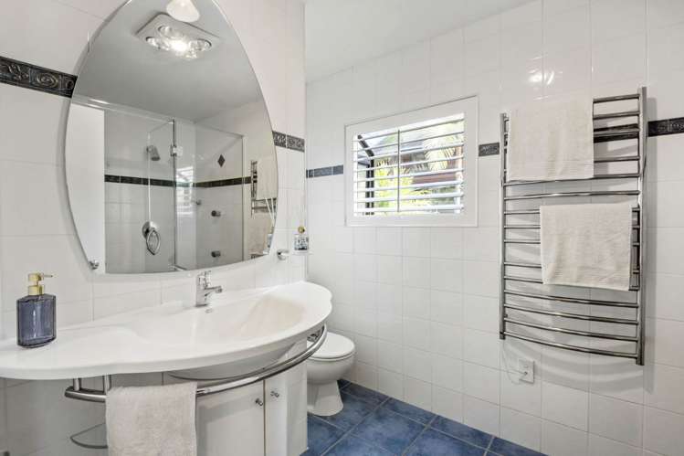 2/74 Glamorgan Drive Torbay_18