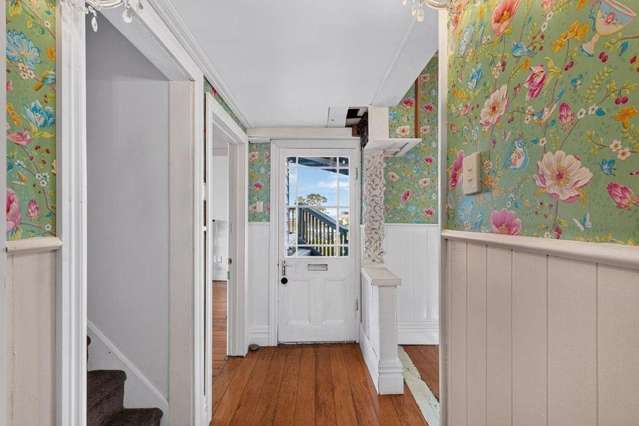 42 Cameron Road 10780_2