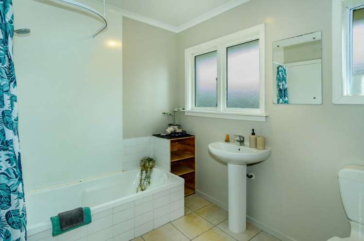 39 Flower Street Bryndwr_21