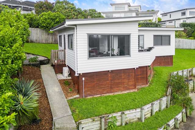 RARE NORTH SHORE FREEHOLD GEM