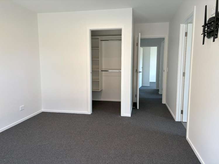 25 Wallis Drive 10126_4