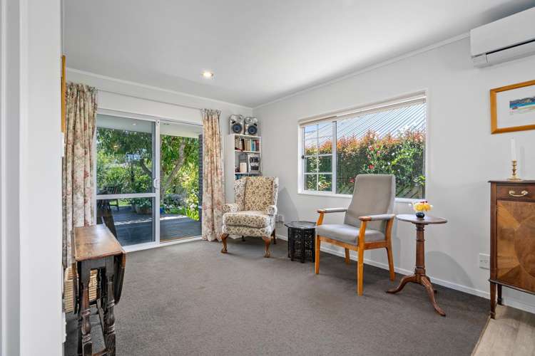 71 Carlyle Street Cambridge_8