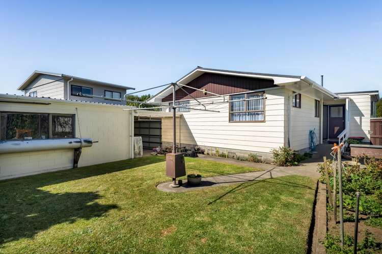 14 Trelawney Crescent Westown_20