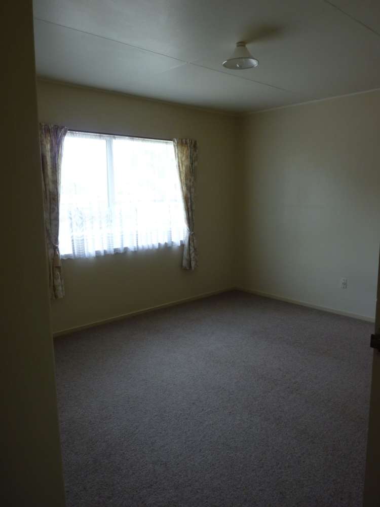 8a Geraldine Crescent Cloverlea_5