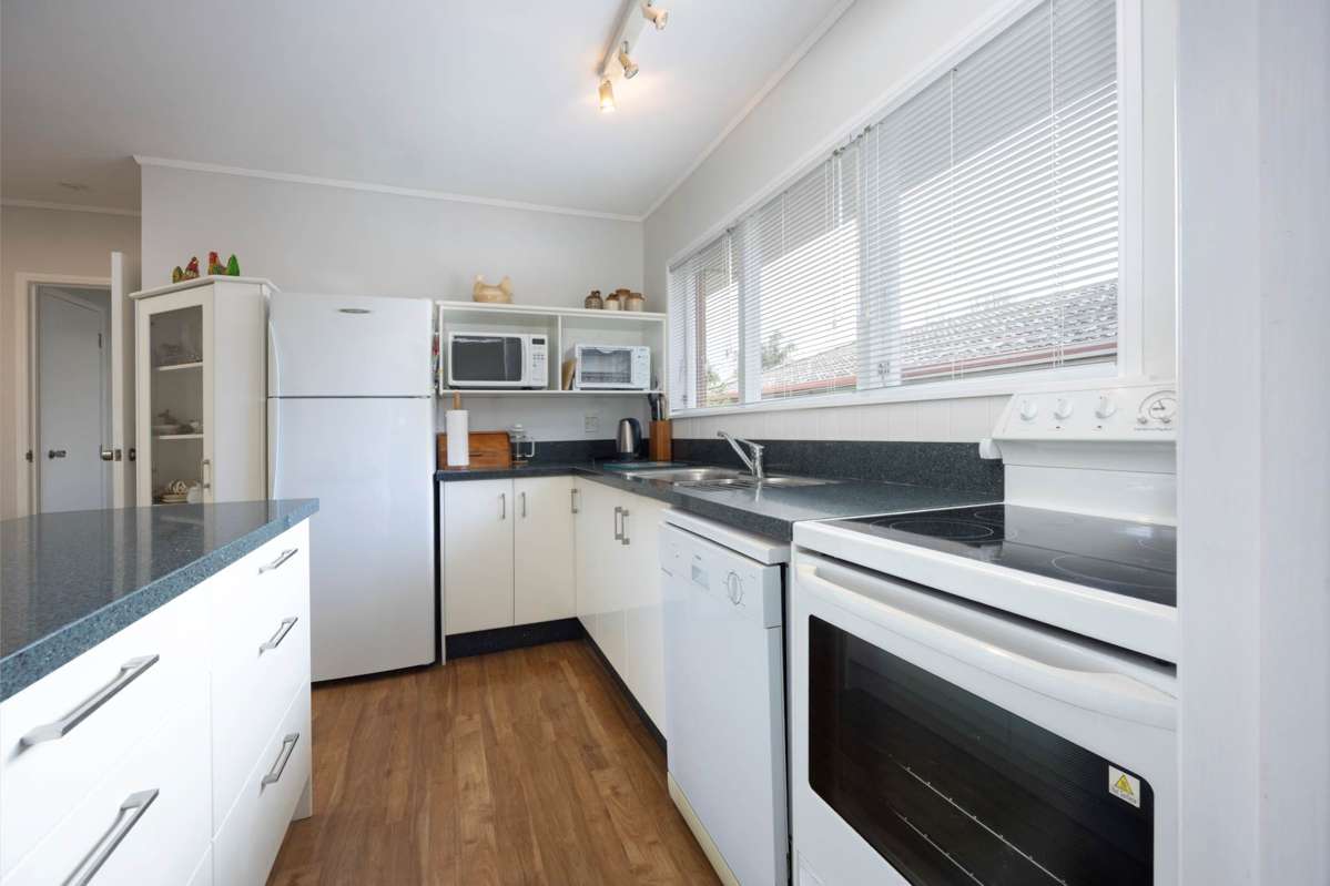 2/17A Selwyn Road_1