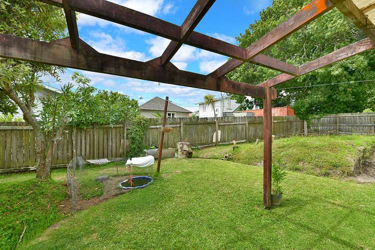 14 Puriri Street Helensville_14