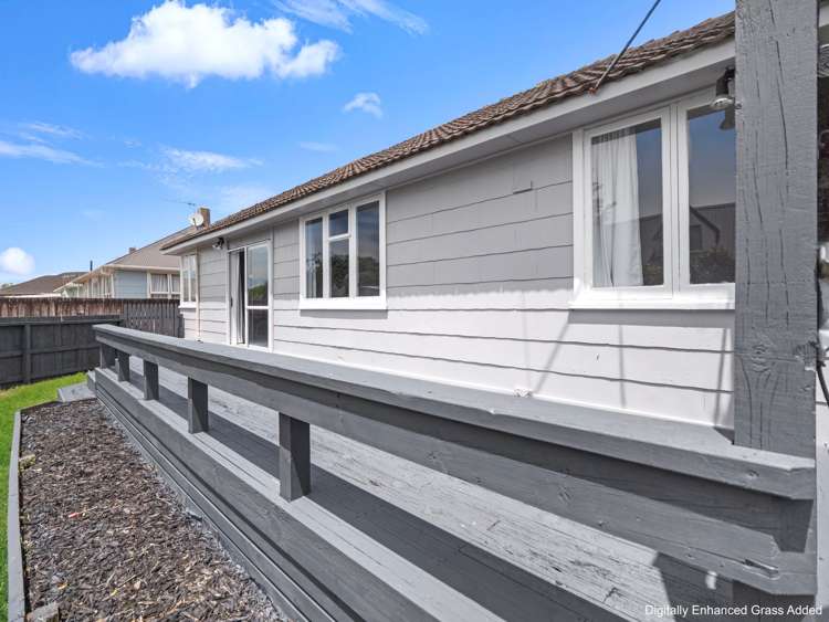 15 Odette St Bader_25