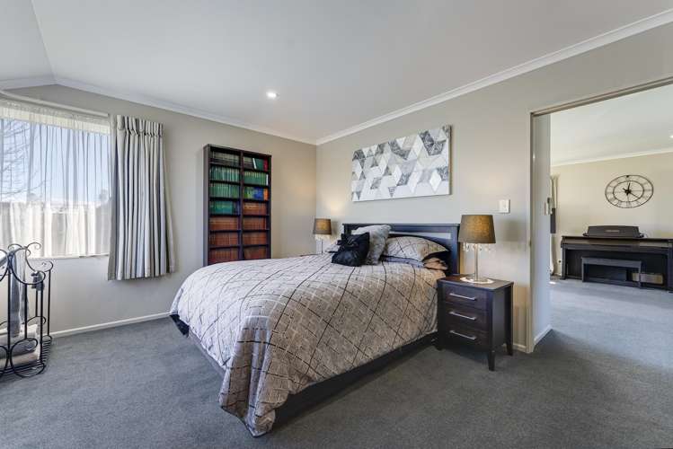 16 Monaco View Stoke_18