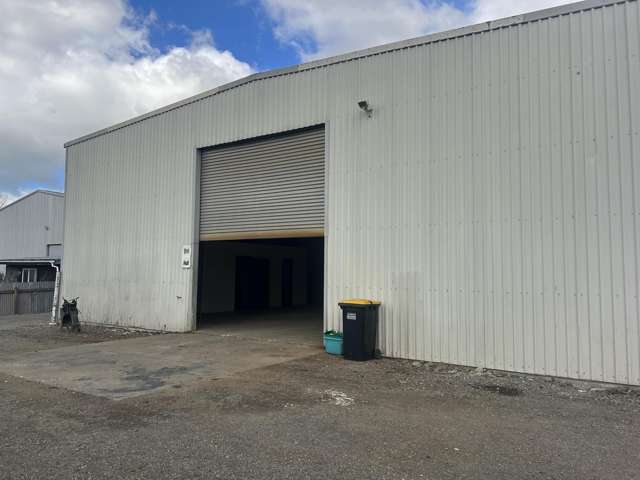 STORAGE OR WORKSHOP OPTIONS (3)