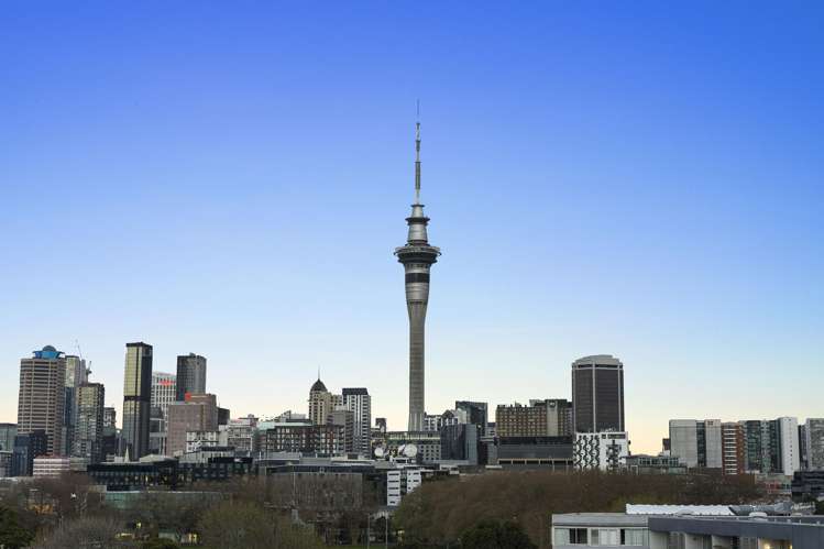 303/22 Fisher-Point Drive Freemans Bay_2