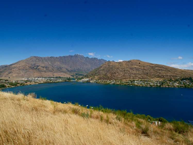 5 Luckie Lane Queenstown Hill_0