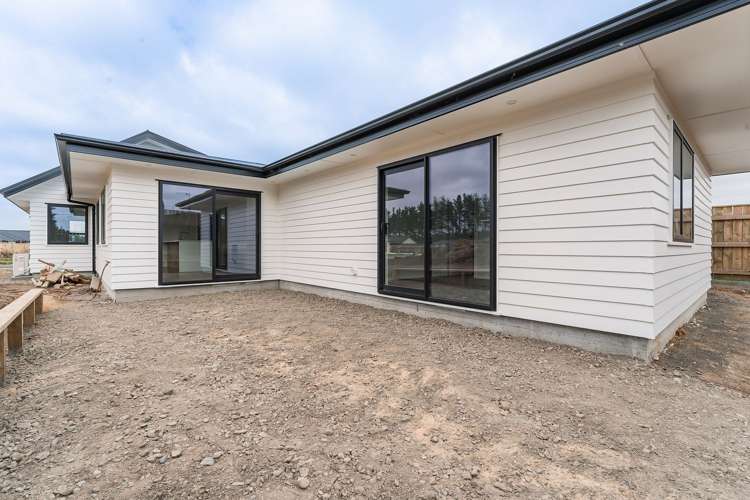 5 Rayner Lane Marton_13