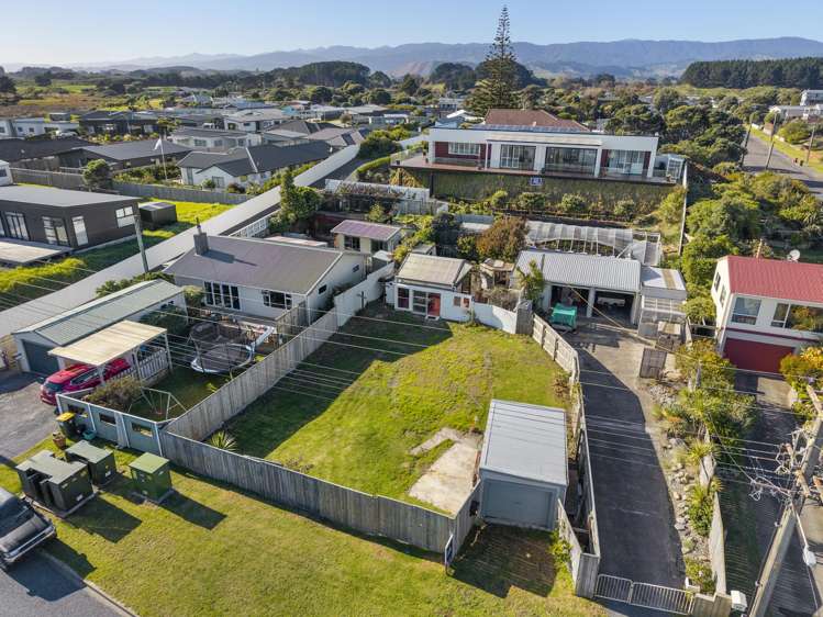 48 Moana Street Otaki Beach_12