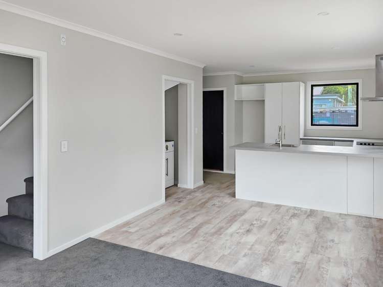 4/64 Glen Road Stokes Valley_5