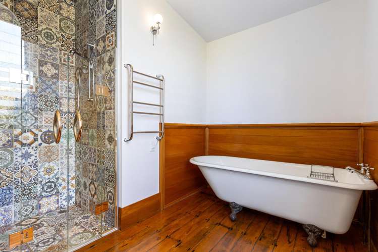 193 Valley Road Muriwai Beach_21