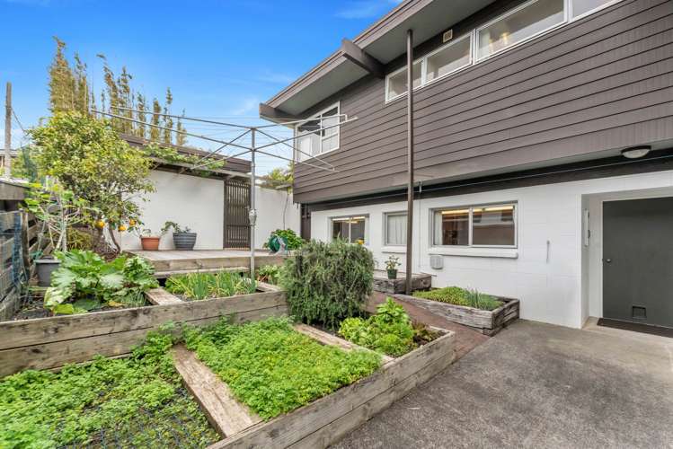 14 Katavich Place Mt Roskill_21