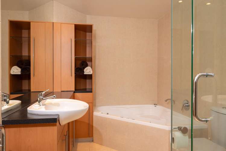 18 Wakeman Road Acacia Bay_18