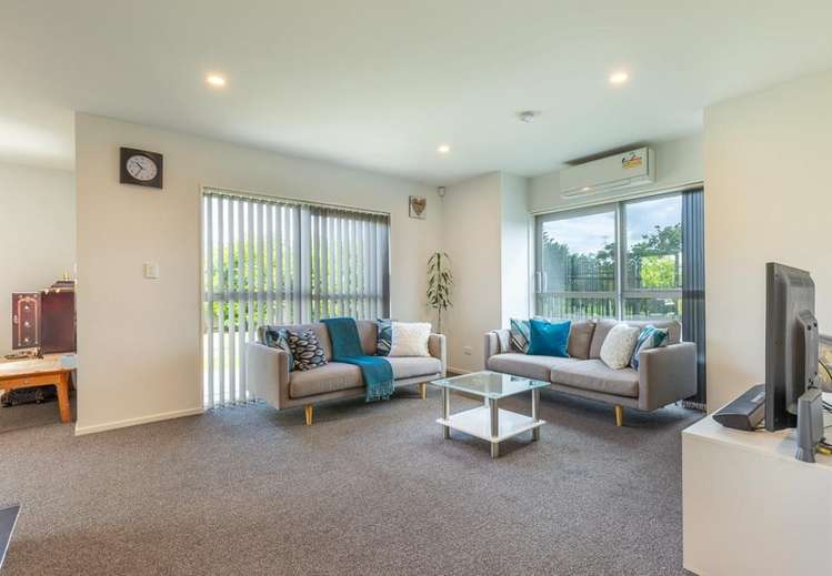 7 Toutouwai Lane Favona_9