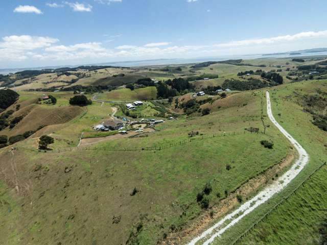 3002a Kaipara Coast Highway Glorit_4