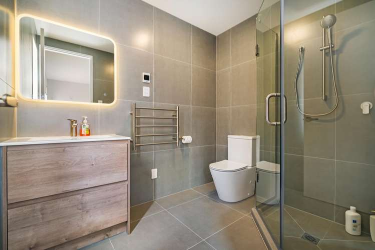 2/49 Northboro Road Belmont_8
