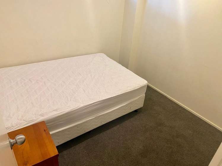 8L /147 hobson street City Centre_3