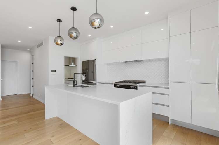 92A Flanshaw Street Te Atatu South_8