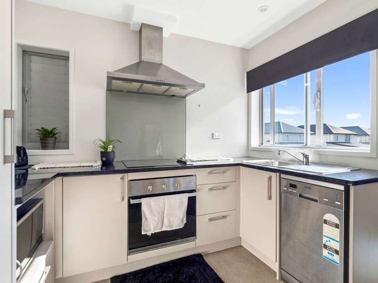 2/26 Hollowout Street_4