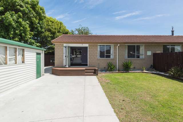 1/8 Leonie Place Aranui_4