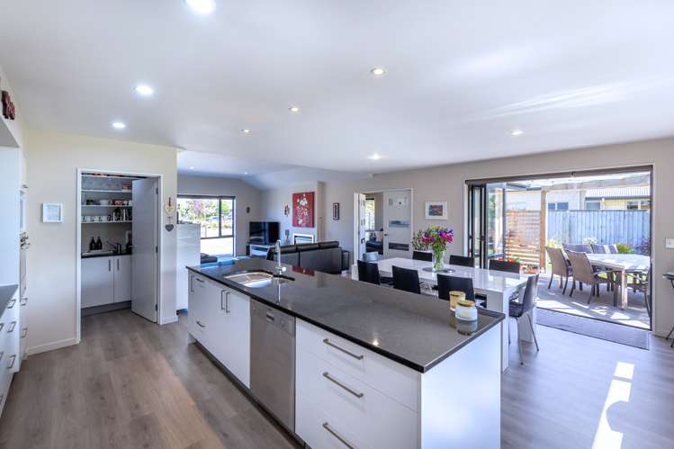 20 Boulez Mews Rolleston_5