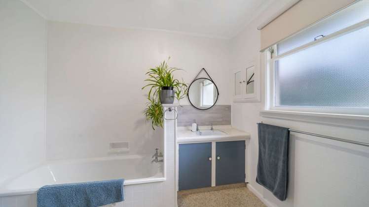 84 Weston Road Oamaru_13