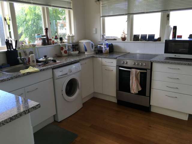 1/56a Taharoto Road Takapuna_3