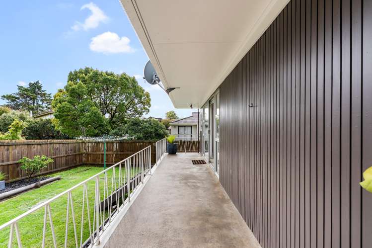 54 Meadway Sunnyhills_20