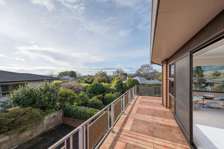 4 Farnham Drive Richmond_16