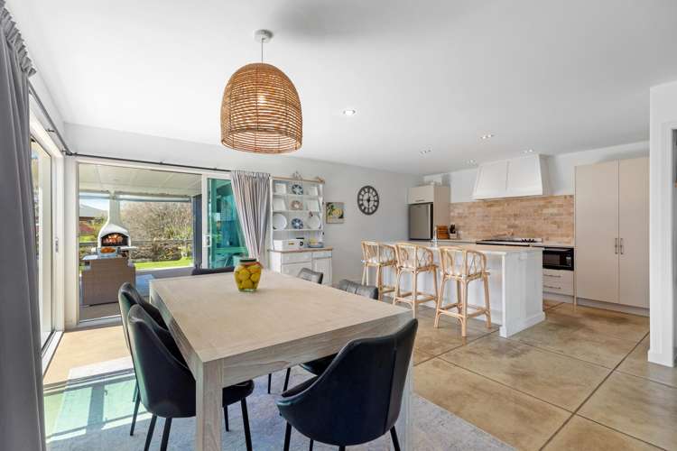 21 Horsley Grove Pyes Pa_2