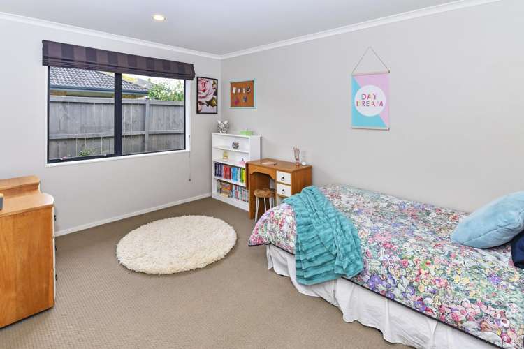 3 Belfry Place Wattle Downs_14