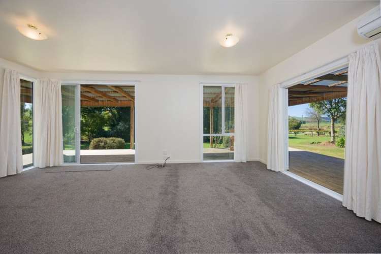 8 Old Main Road Cheviot_12