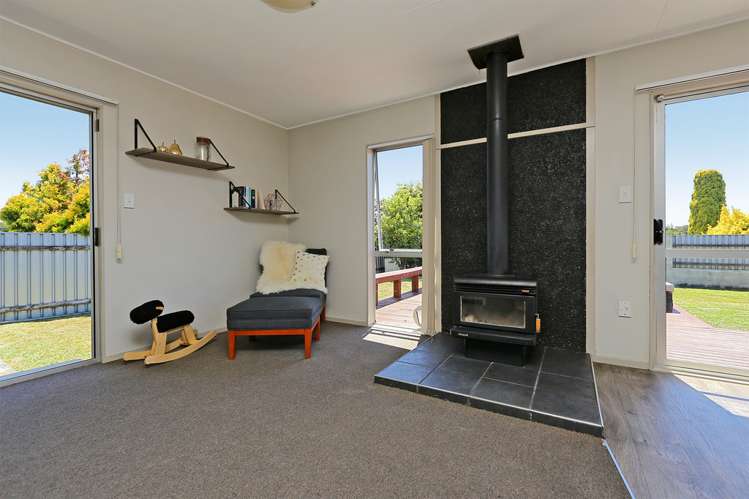 1 Deakin Place Clive_7