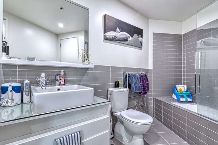 1008/30 Beach Road Auckland Central_8