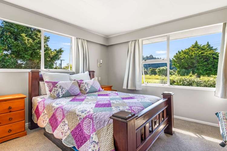 12 Banks Street Tolaga Bay_17