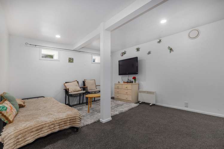 11 Tweed Road Papakowhai_13