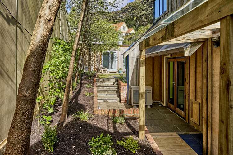 613 Marine Drive Days Bay_16