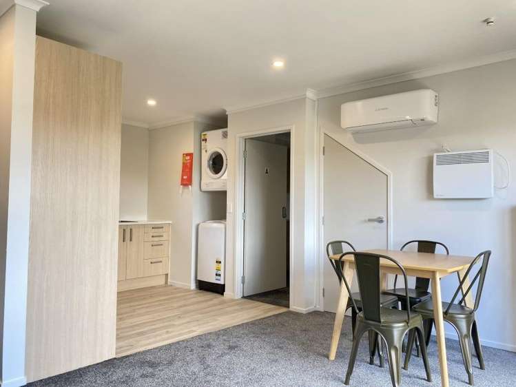 4D/14 Inverness Avenue 1074_1