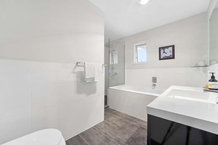 4 Covic Avenue Blockhouse Bay_14