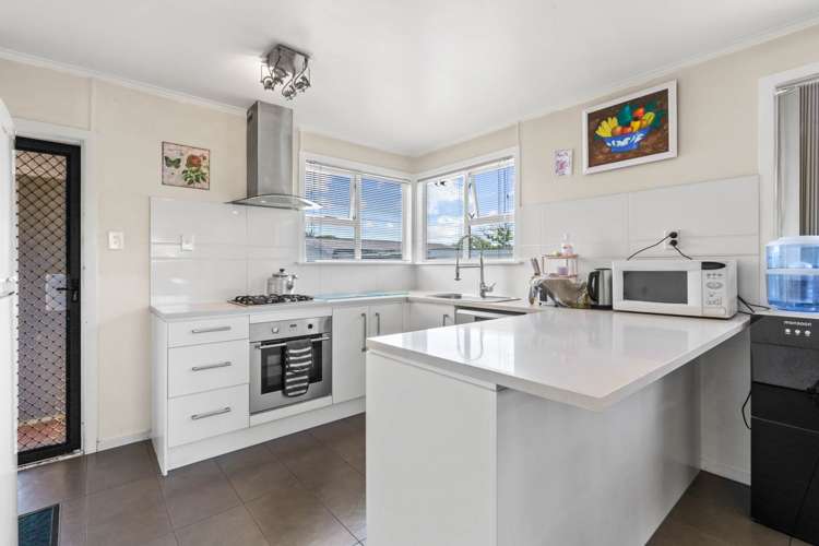 29 Lavinia Crescent Mangere East_6