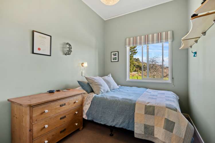 70 Colletts Road Mangaroa_12